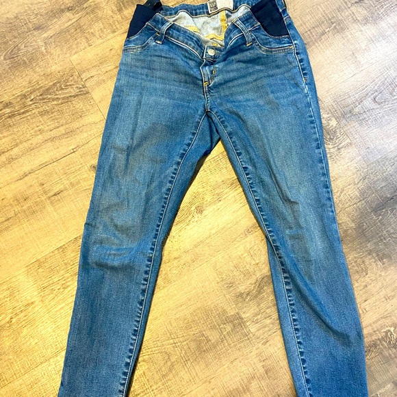Gap Maternity Jeans - Picture 1 of 3